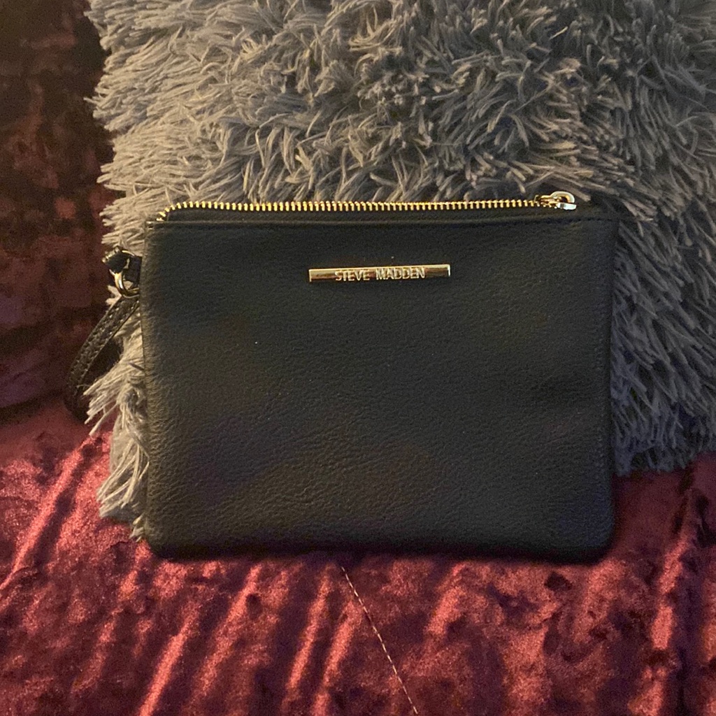 Brand New Steve Madden Wristlet